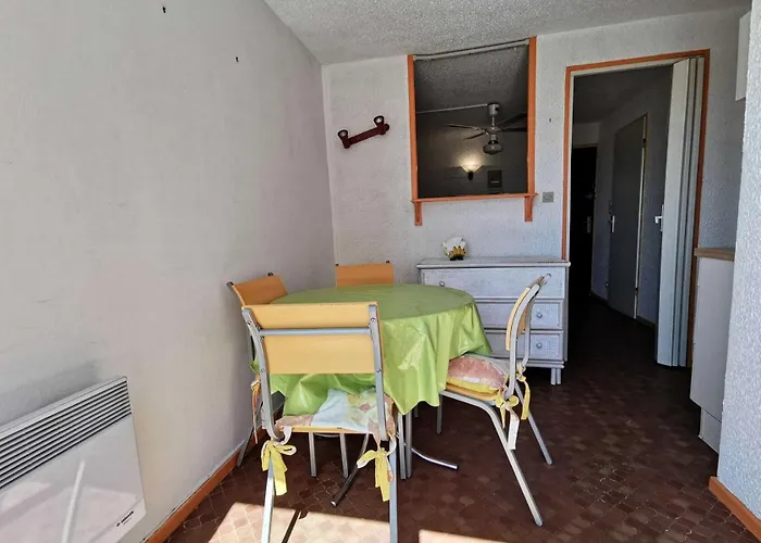 De La - 4 Personnes 4 Couchages Port Leucate. Ref: 1rp_223 Mae-4694 Daire